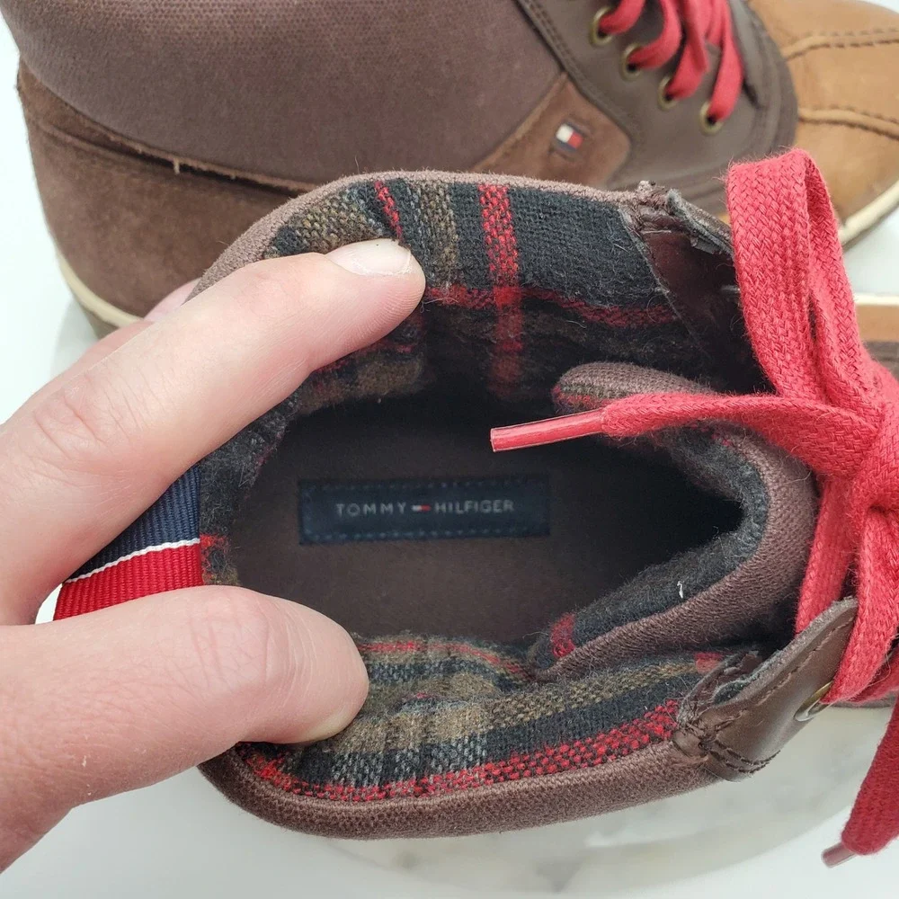 Tommy Hilfiger Dominy 2 Mens Size 10 Duck‎ Boots Leather Winter Snow Rain Shoes